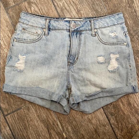 RSQ Pants - RSQ Light Washed Denim “Mom Short” Shorts